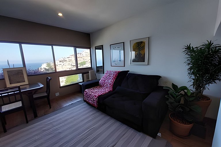 Vidigal, frente para o mar, garagem e 2 quartos