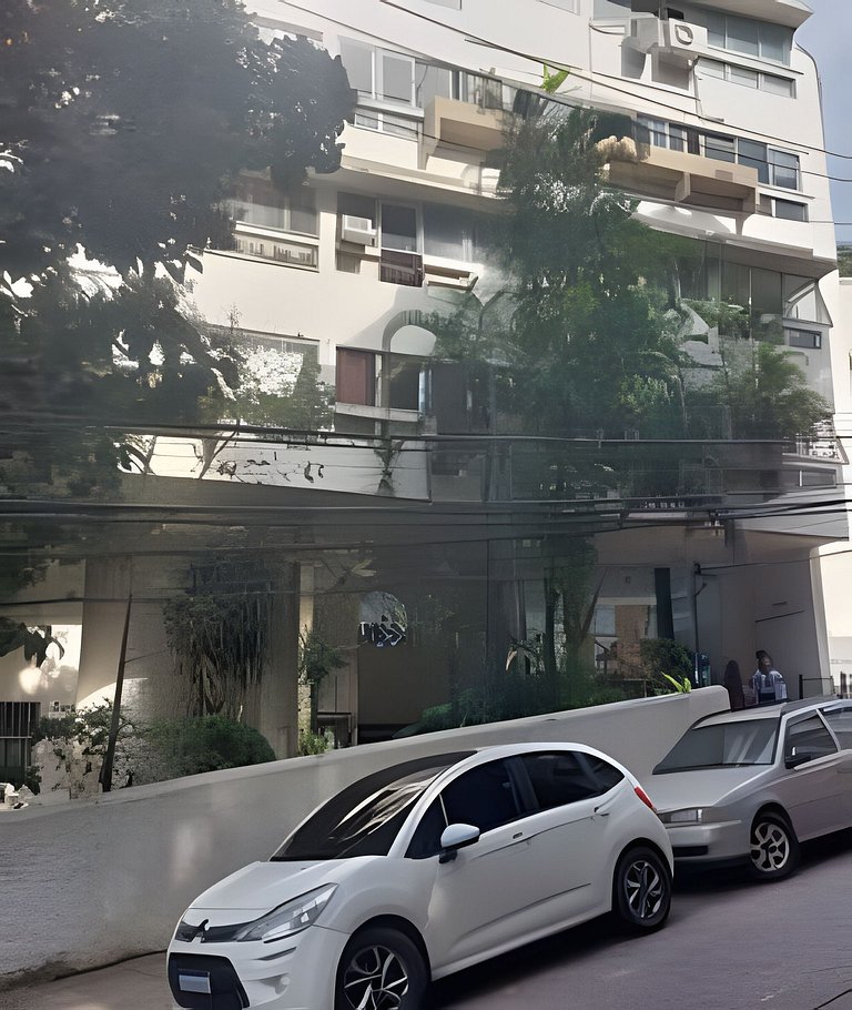 Vidigal, frente para o mar com garagem no edifício