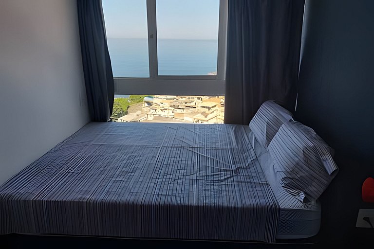 Vidigal, frente para o mar, garagem e 2 quartos