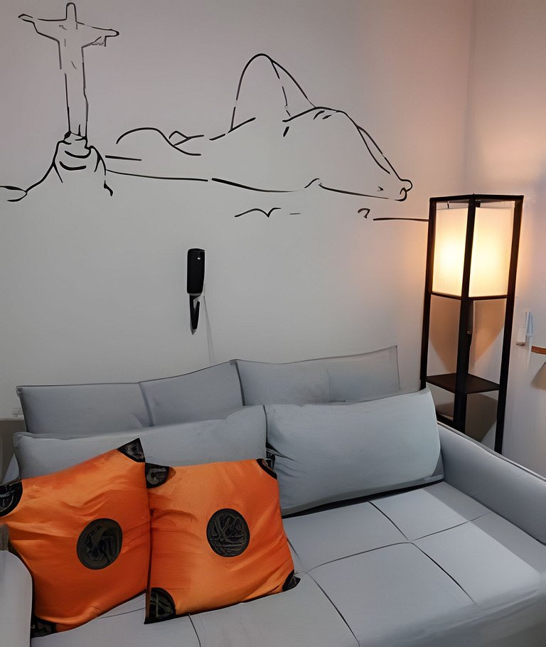 Estilo Copacabana, Praia a 150m, 4 pessoas