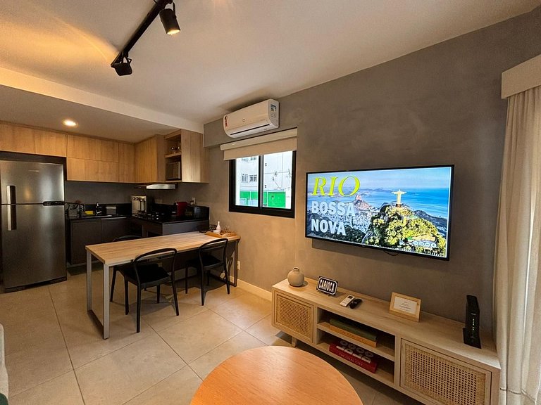 Copa impecável, novissimo com garagem