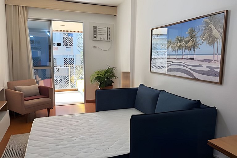 Flat com Garagem, serviço, praia