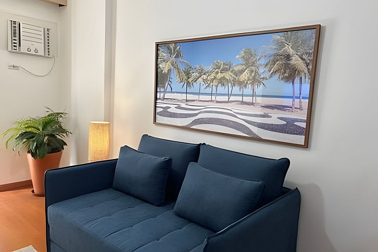 Flat com Garagem, serviço, praia