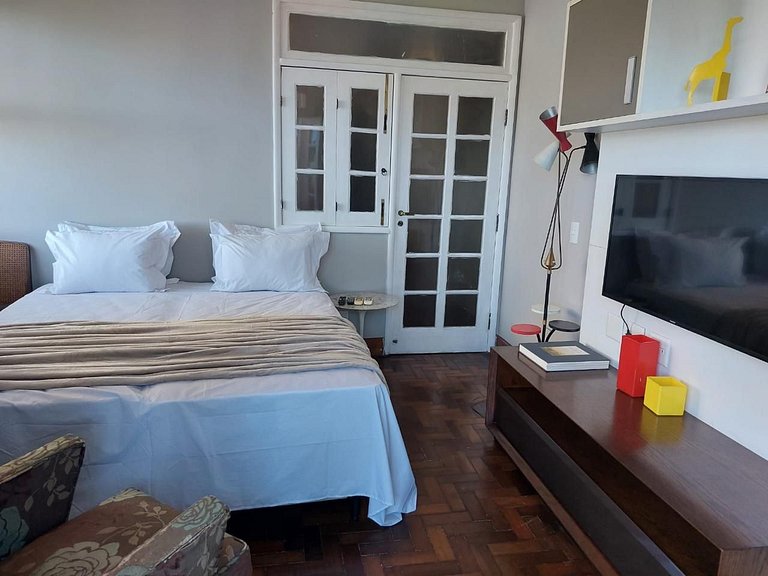 Vista incrível com 2 quartos (1 suíte) na Gloria