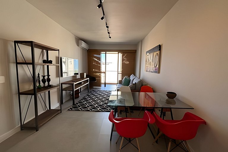 Leblon flat, piscina, garagem, 2 quadras praia