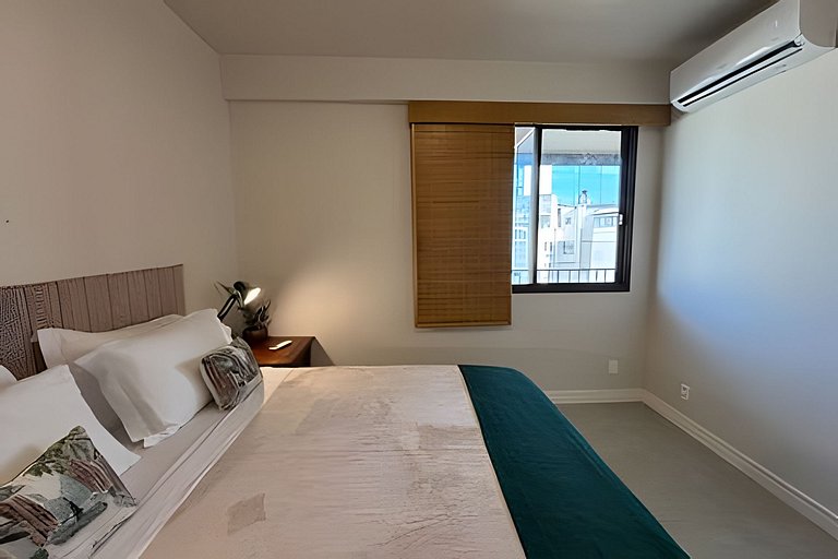Leblon flat, piscina, garagem, 2 quadras praia
