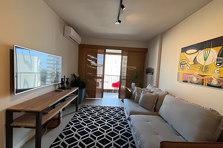 Leblon flat, piscina, garagem, 2 quadras praia