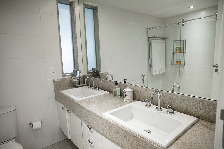 Leblon piscina 2 quadras da praia, garagem