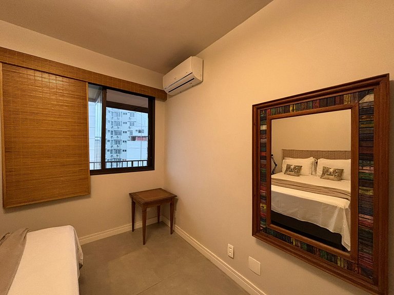 Leblon flat, piscina, garagem, 2 quadras praia