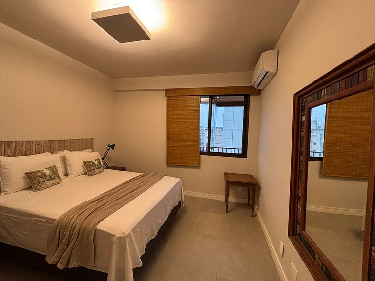 Leblon flat, piscina, garagem, 2 quadras praia