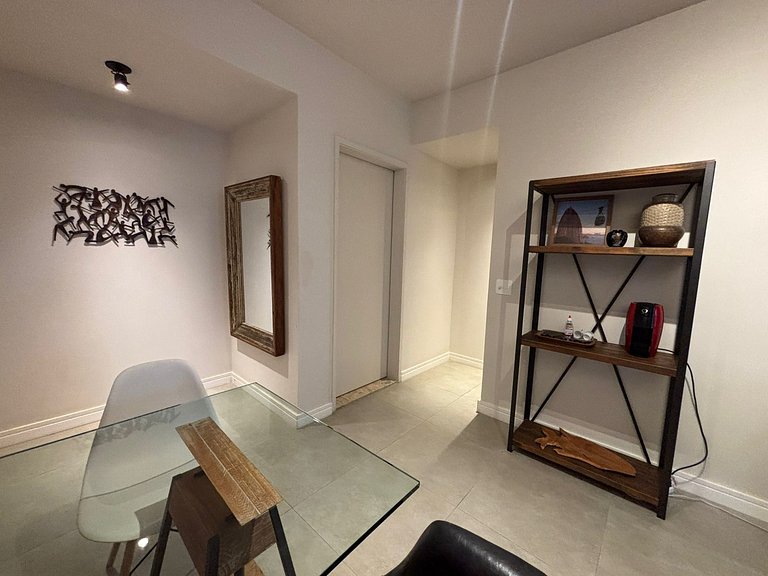 Leblon flat, piscina, garagem, 2 quadras praia